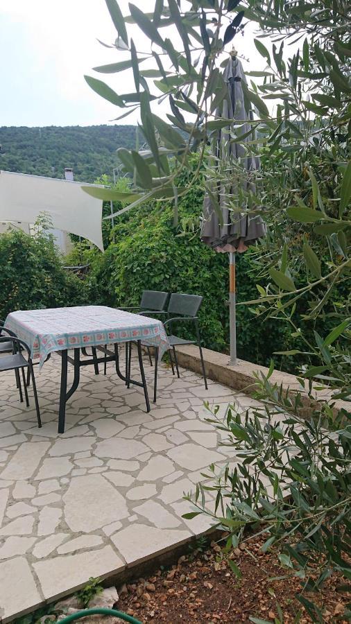 Apartments Matej & Irena Црес Экстерьер фото